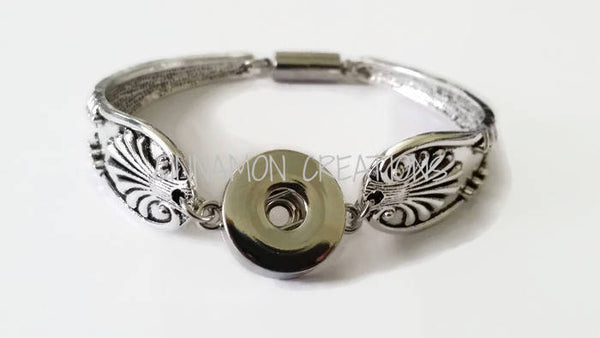 Silver Fan Snap Bracelet